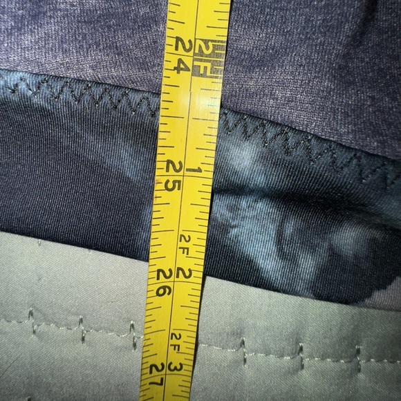 Lululemon Pure Focus Tank Size 2 Citron Tinted Canvas gray. Tag removed. GUC - Picture 8 of 11